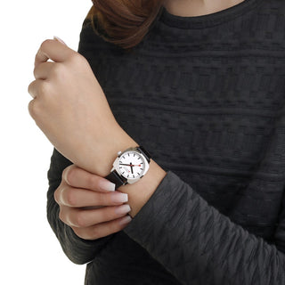 Mondaine Petite Cushion Nero 31mm