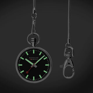 Orologio da tasca Mondaine con quadrante nero e Super-LumiNova